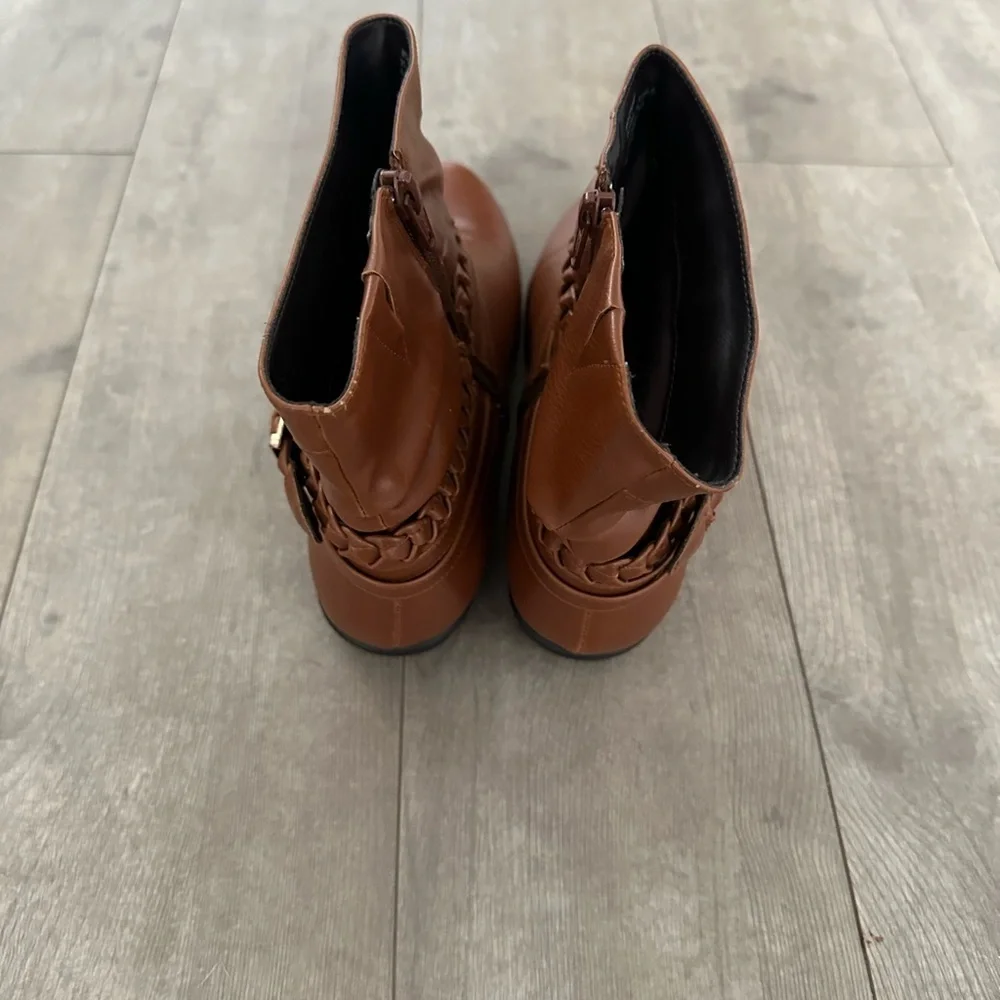 New Comfortview Wide Width Mickey Slouch Bootie Short Ankle Boot Women's size 9M
